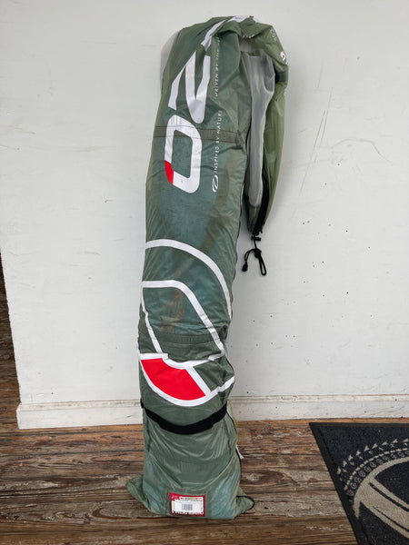 Demo Ozone R1 V2 11m Kitesurfing Kite Only Used