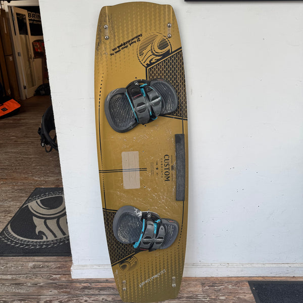 Demo 2016 Cabrinha Custom TwinTip Kiteboard Only Used
