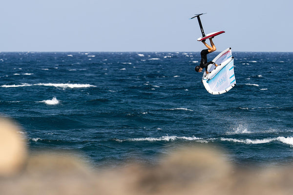 Airush AK Compact V3 Foil Board Carbon Plus