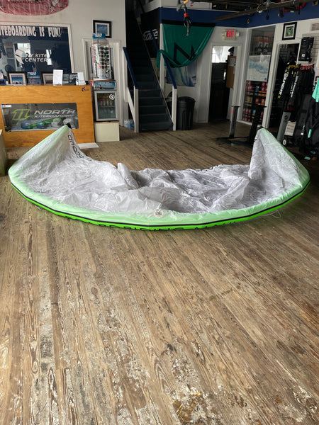 Demo Boardriding Maui 13m Kitesurfing Kite only Used