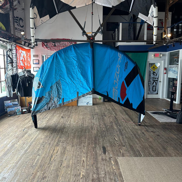 Demo Ozone 7m Reo V4 Kiteboarding Kite Only Used