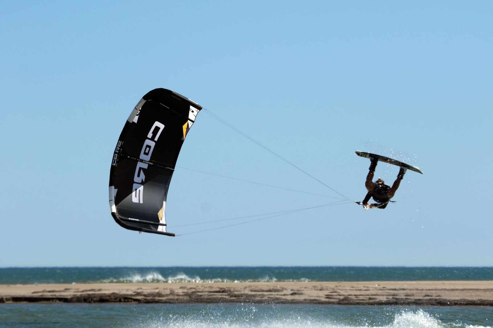 Core kitesurf shop