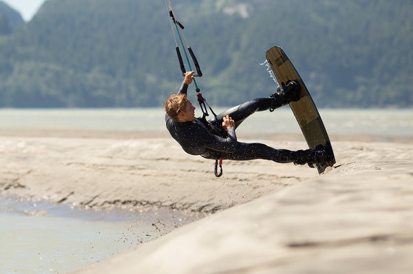 2022/2023 Airush Livewire V8 Kiteboard