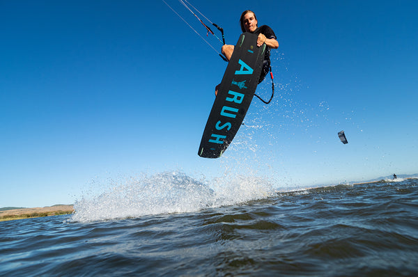 2022/2023 Airush Livewire V8 Kiteboard