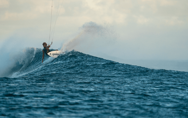 2023 / 2024 Duotone Session SLS Kite Surfboard